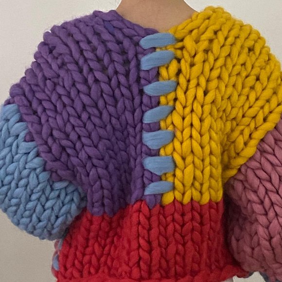 Cardigan Hand-Knitted Color Block Crop Top - Picture 8 of 9